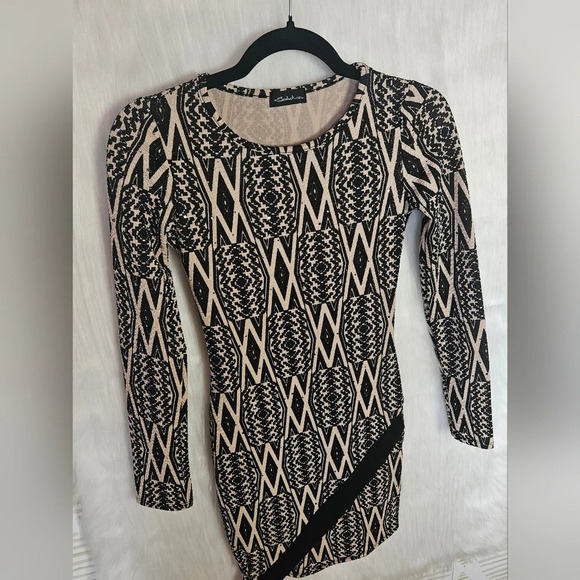 Seduction Geometric Bodycon Asymmetrical Dress w/ Velvet Accent - Picture 2 of 7